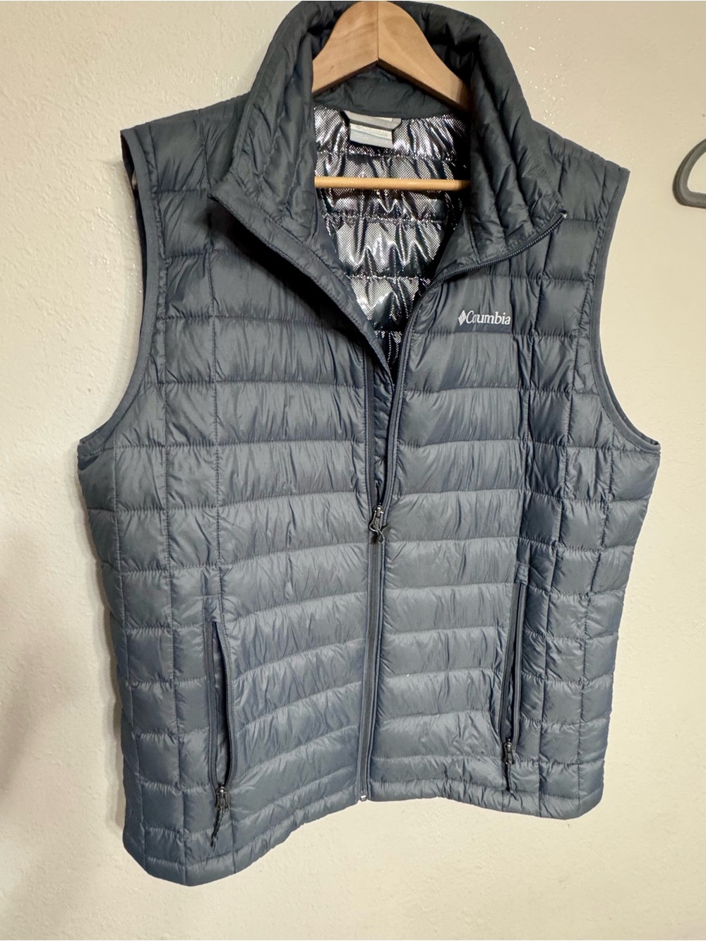 Columbia Gray Omni-Heat Vest